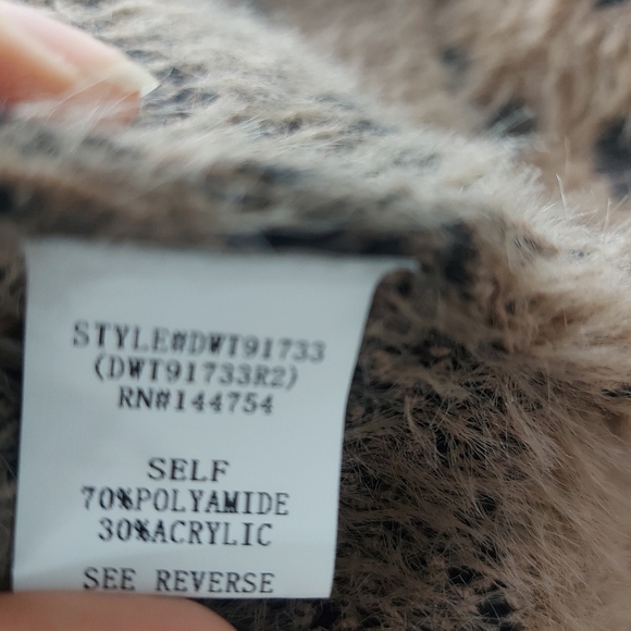 Davi & Dani Leopard Print Round Neck Loose Sweater - Picture 7 of 8